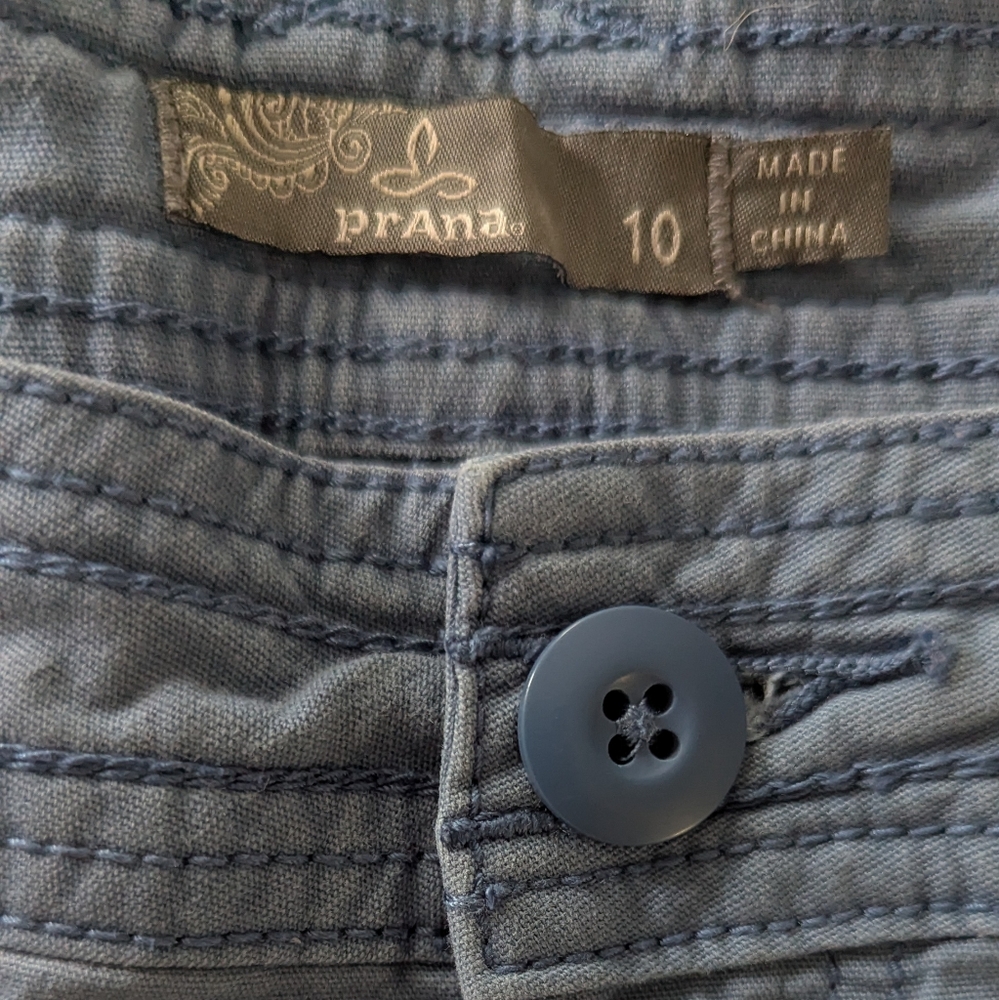 🥳3 for $20🥳 prAna Women's Blue Hiking Shorts - Picture 4 of 6